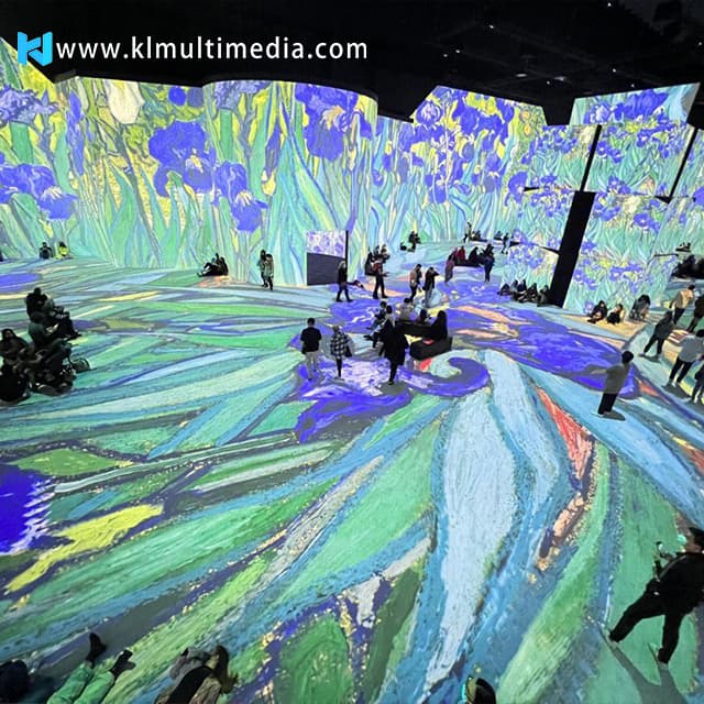 Sala de proyección inmersiva