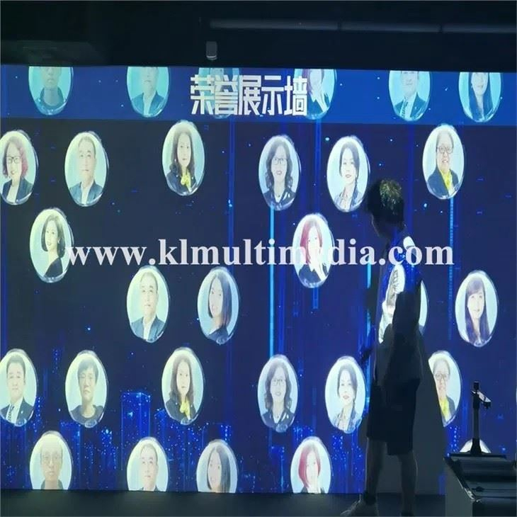 Muro de vídeo interactivo