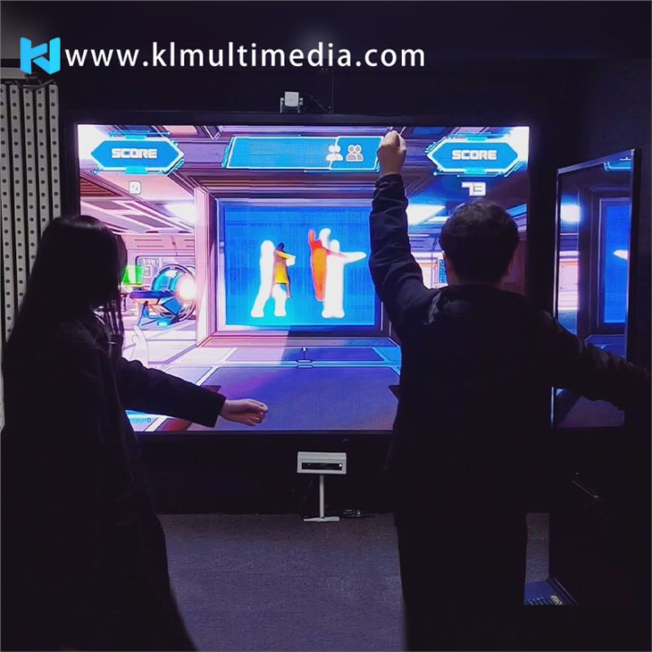 Juego del agujero en la pared