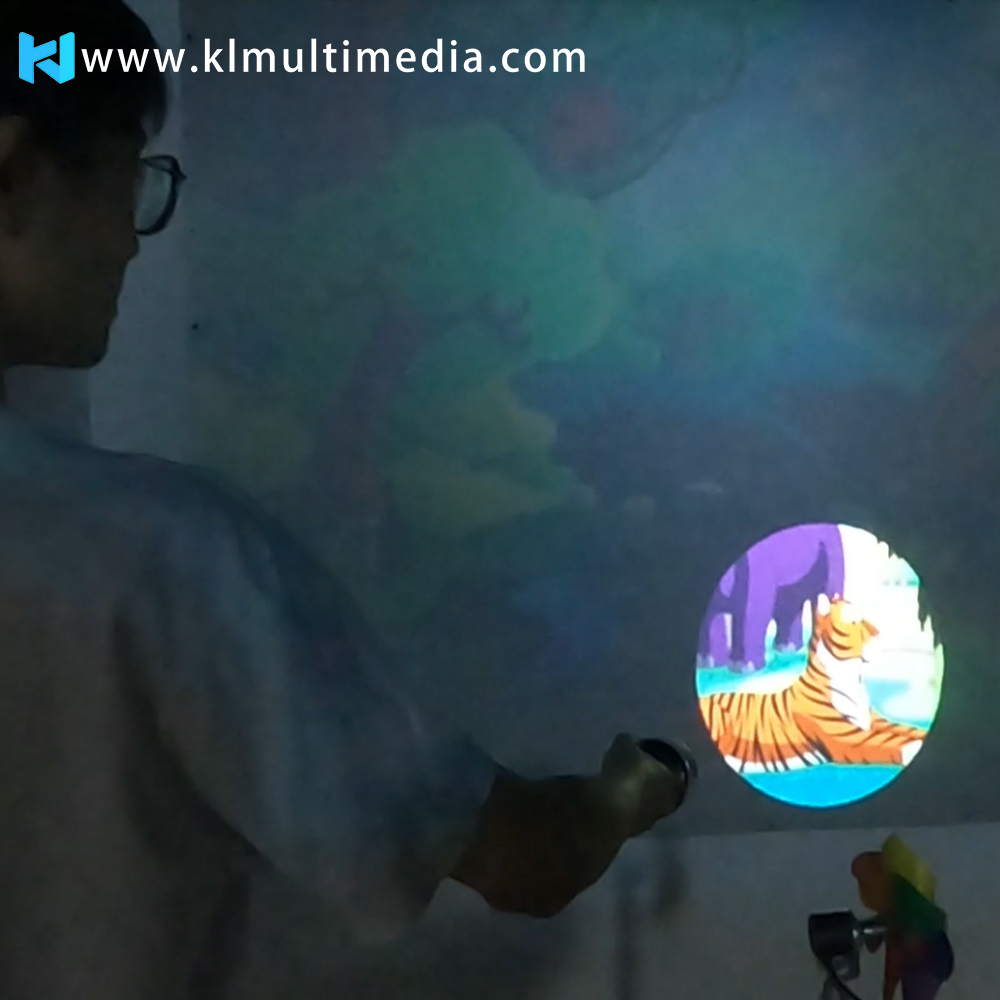 Linterna interactiva